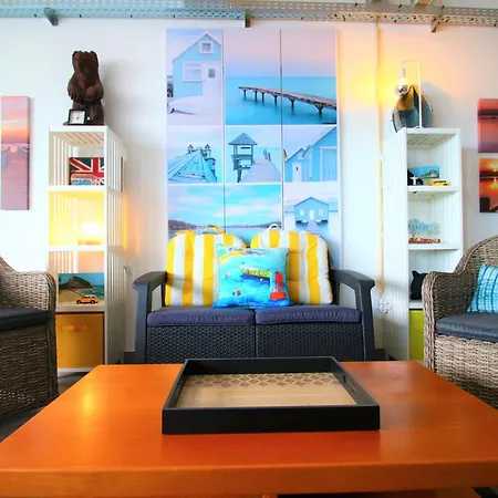 The Waves By Amazing Madeira Hostel Sao Vicente (Madeira)