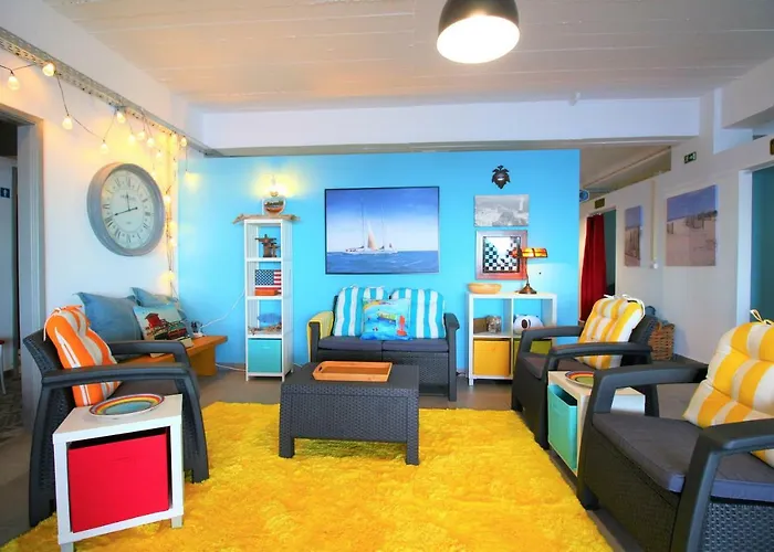 The Waves By Amazing Madeira Hostel Sao Vicente (Madeira)