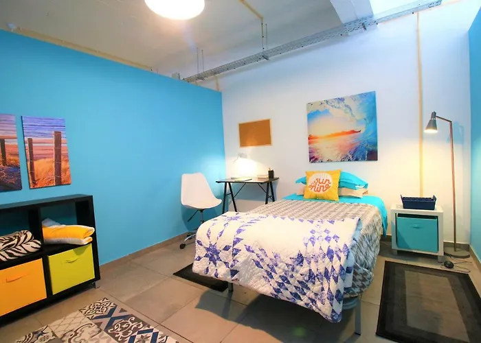 The Waves By Amazing Madeira Hostel